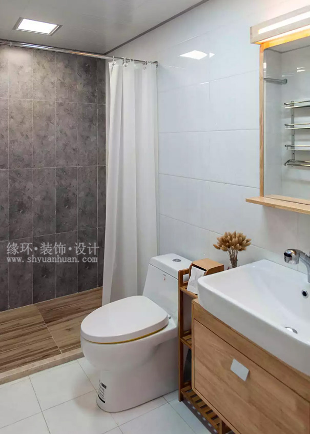 上海小户型旧房卫生间怎样装修有气派.jpg