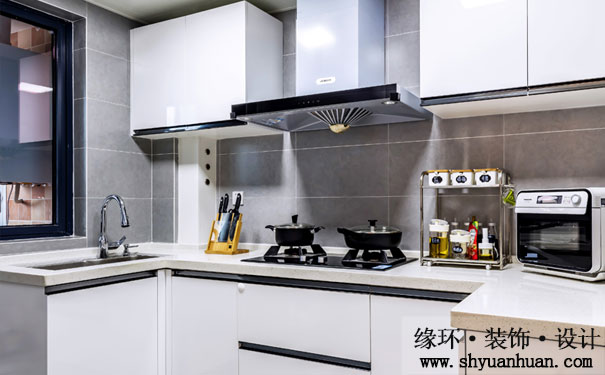 二手房装修选购优质的抽油烟机，让厨房美观又实用_缘环装潢.jpg