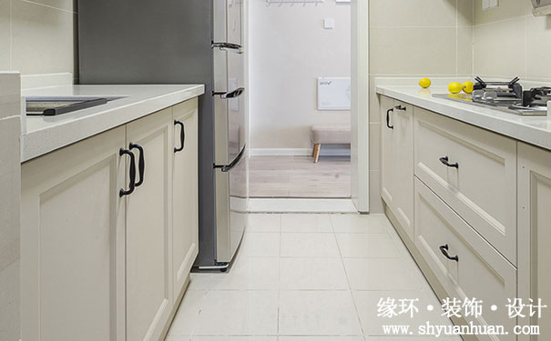 上海二手房装修厨房应该选择亚光的地砖_缘环装潢.jpg