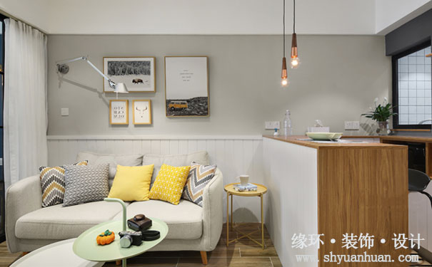 45平方米小户型装修案例从卧室看客厅沙发_缘环装潢.jpg