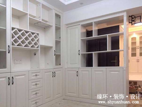上海二手房装修全屋满满当当的柜子，入户直接扩容30%.jpg